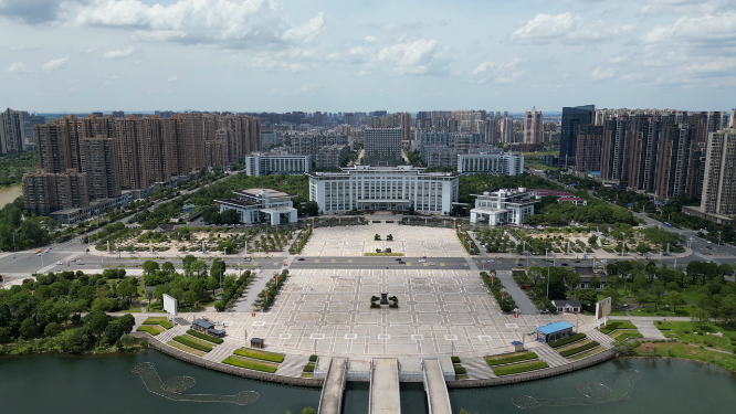 航拍江西抚州市政府大楼