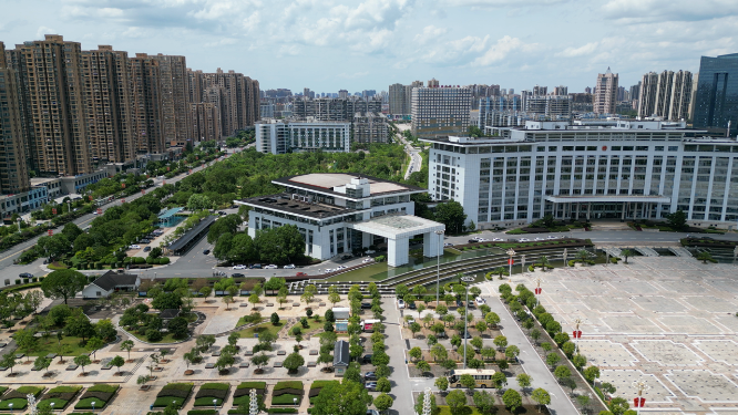 航拍江西抚州市政府大楼