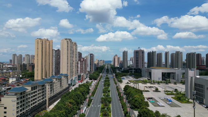 航拍江西抚州城市风光蓝天白云高楼建筑