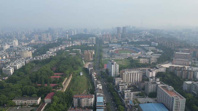 航拍湖北宜昌城市交通道路