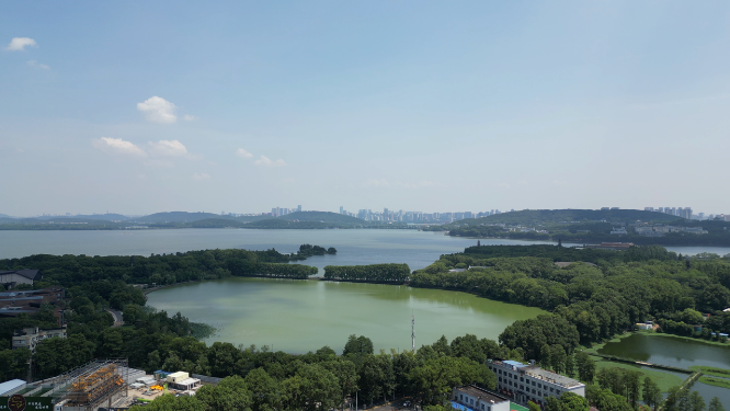 航拍湖北武汉东湖5A景区