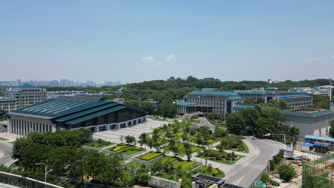 航拍湖北武汉大学高等学府 