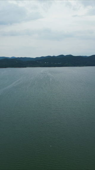 航拍湖北洈水风景区竖屏