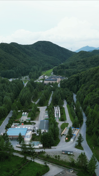 航拍湖北神农架5A景区关门山