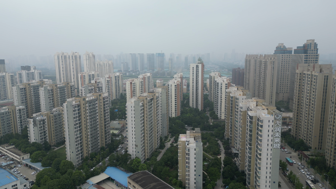 航拍湖北襄阳城市建设