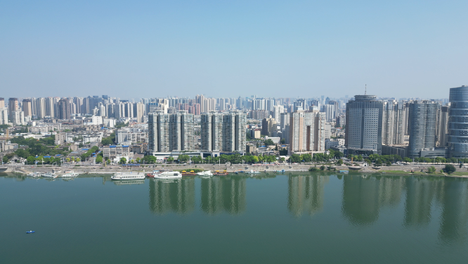 航拍湖北襄阳城市建设高楼建筑