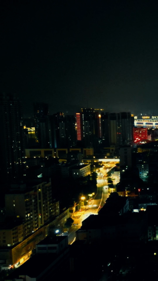 航拍湖北襄阳夜景交通竖屏