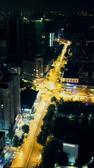 航拍湖北襄阳夜景交通竖屏