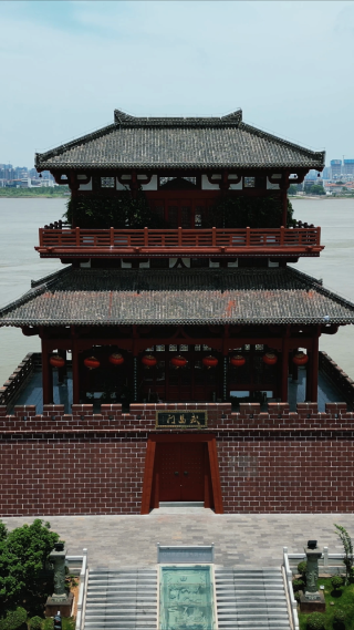航拍湖北鄂州武昌门古建筑