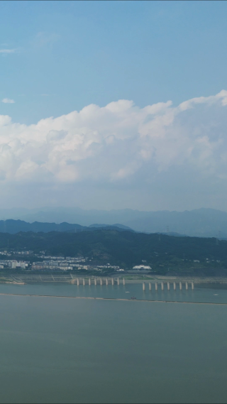 航拍湖北长江三峡蓄水池