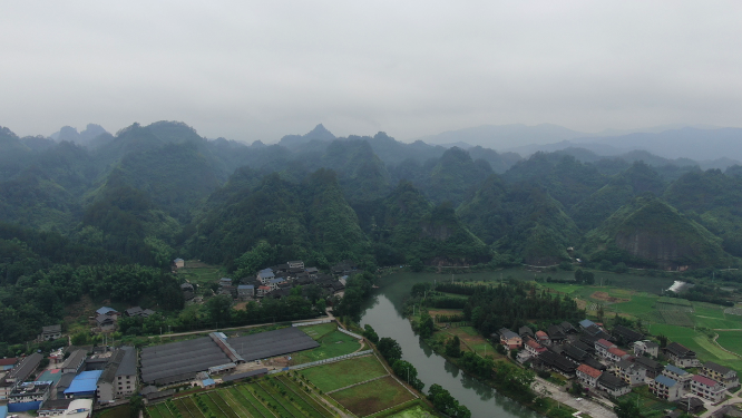 航拍湖南通道万佛山4A景区