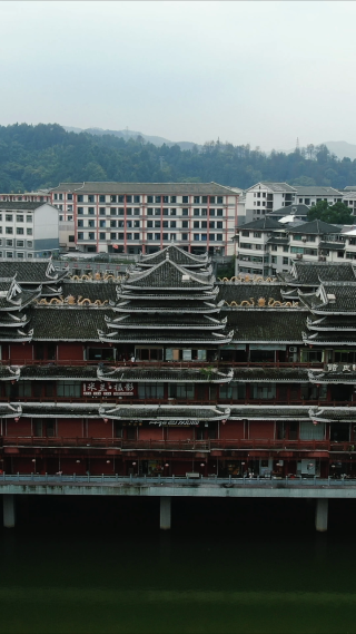 旅游景区云南昆明民族村竖屏