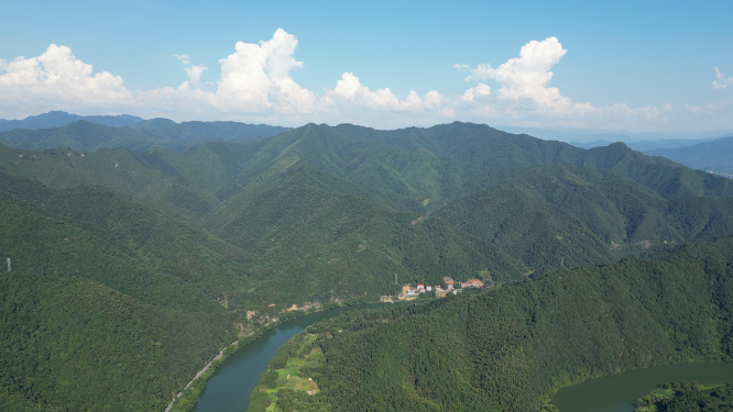 航拍祖国依山傍水壮丽山河