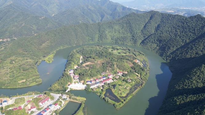 航拍祖国依山傍水壮丽山河