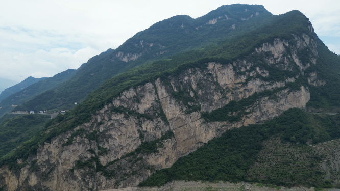 航拍长江三峡牛肝马肺峡