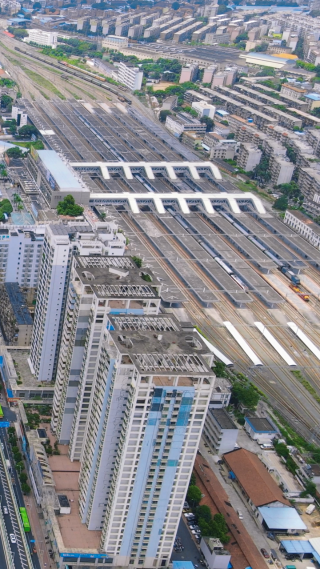 4K航拍城市铁路公路交通类视频