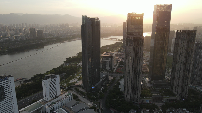 4K航拍福建福州闽江北岸中央商务区城市日落晚霞夕阳西下