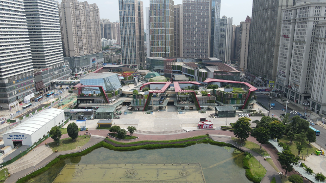 4K航拍贵州贵阳花果园湿地公园