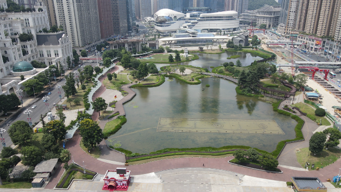 4K航拍贵州贵阳花果园湿地公园