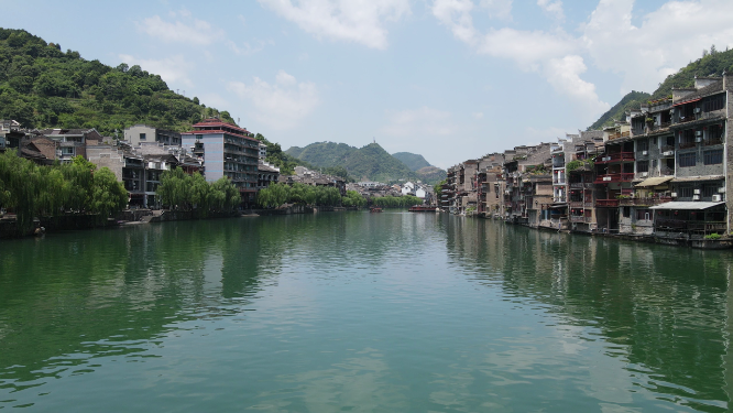 4K航拍贵州镇远古镇5A景区舞阳河两岸