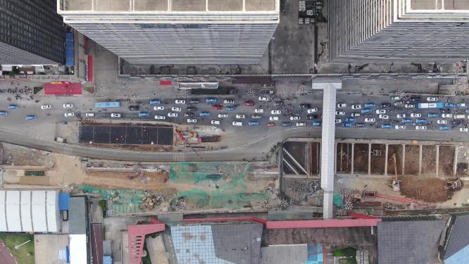 俯拍贵阳城市拥堵交通