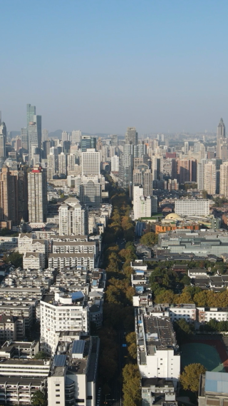 南京城市交通竖屏航拍