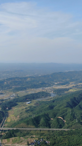 南方丘陵乡村田园竖屏航拍