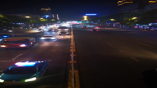城市夜景交通车辆行驶湖南岳阳巴陵大道