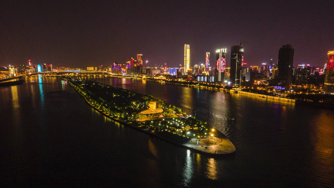 城市延时湖南长沙橘子洲夜景航拍移动延时 