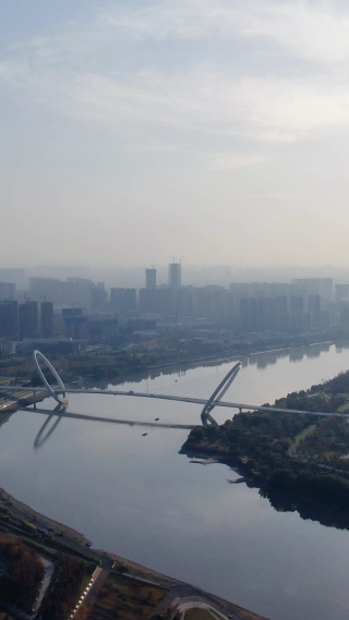 城市航拍南京之眼地标建筑竖屏
