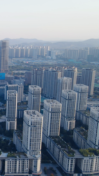 城市航拍南京城市高楼建设竖屏