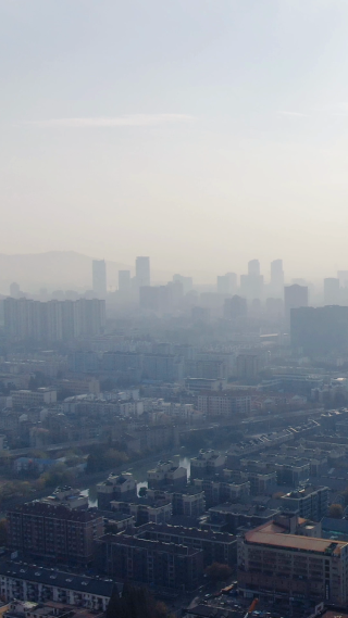 城市航拍南京清晨雾霾天气