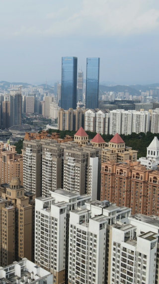 城市航拍密集高楼建筑竖屏
