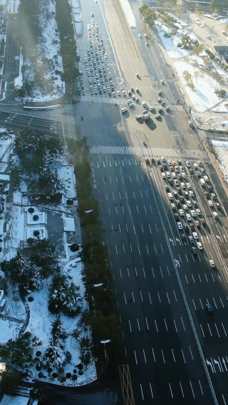 城市航拍山东济南城市交通竖屏