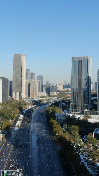 城市航拍山东济南城市交通竖屏航拍