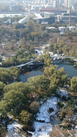 城市航拍山东济南城市雪景