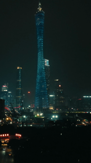 城市航拍广州塔夜景灯光竖屏航拍