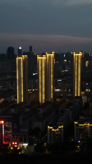 城市航拍江西九江城市夜景竖屏
