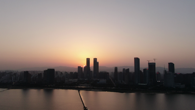 城市航拍江西南昌城市日落晚霞夕阳