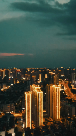城市航拍江西赣州城市夜景竖屏