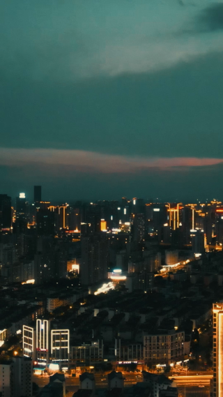 城市航拍江西赣州城市夜景竖屏