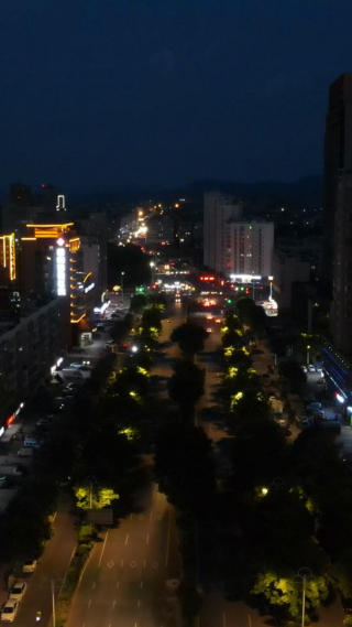 城市航拍江西赣州城市夜景竖屏