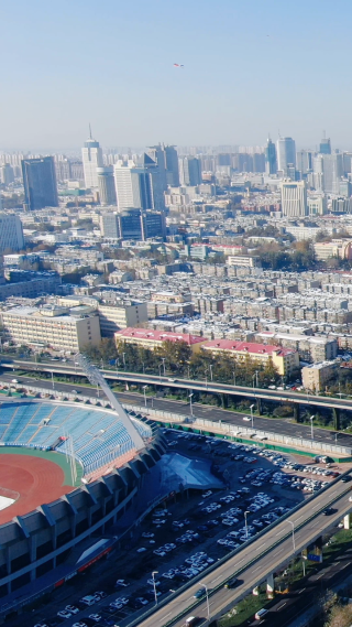 城市航拍济南城市高架桥交通竖屏航拍