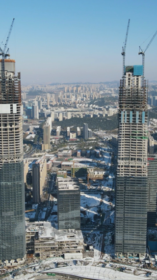 城市航拍济南金融中心在建商务大厦竖屏