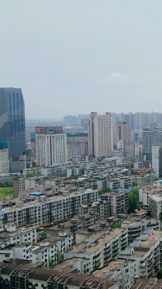 城市航拍湖南娄底城市建设竖屏