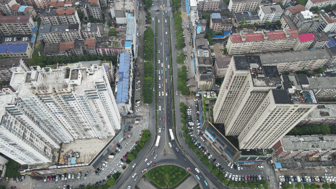 城市航拍湖南岳阳巴陵西路商业街商业大楼