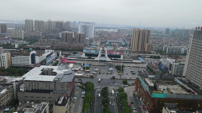 城市航拍湖南岳阳火车站