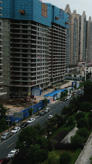 城市航拍湖南益阳城市交通竖屏航拍