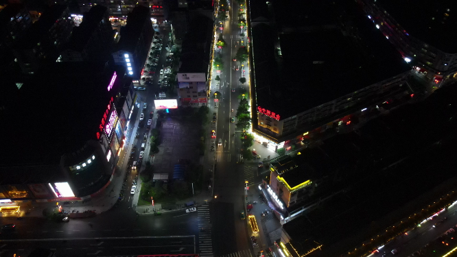 城市航拍湖南通道城市夜景交通车辆