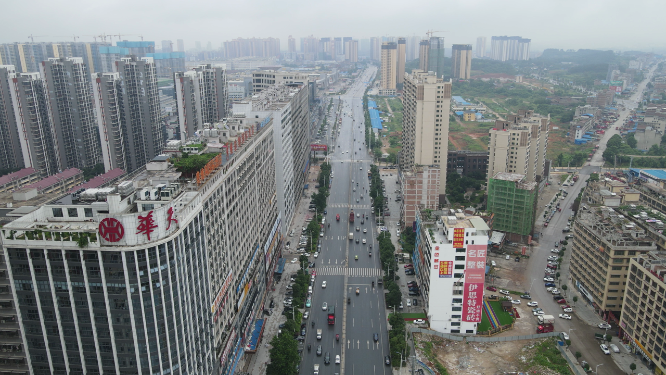 城市航拍湖南邵阳城市大道交通